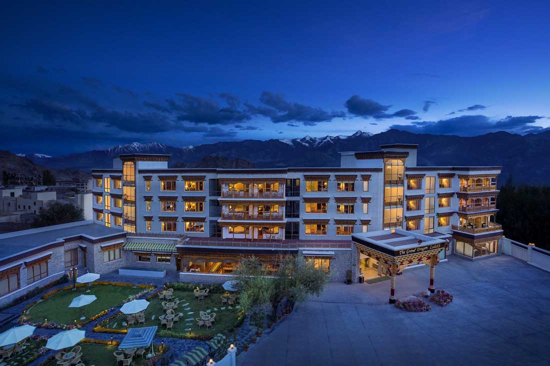 01-1-22-GRAN DRAGON HOTEL-1
